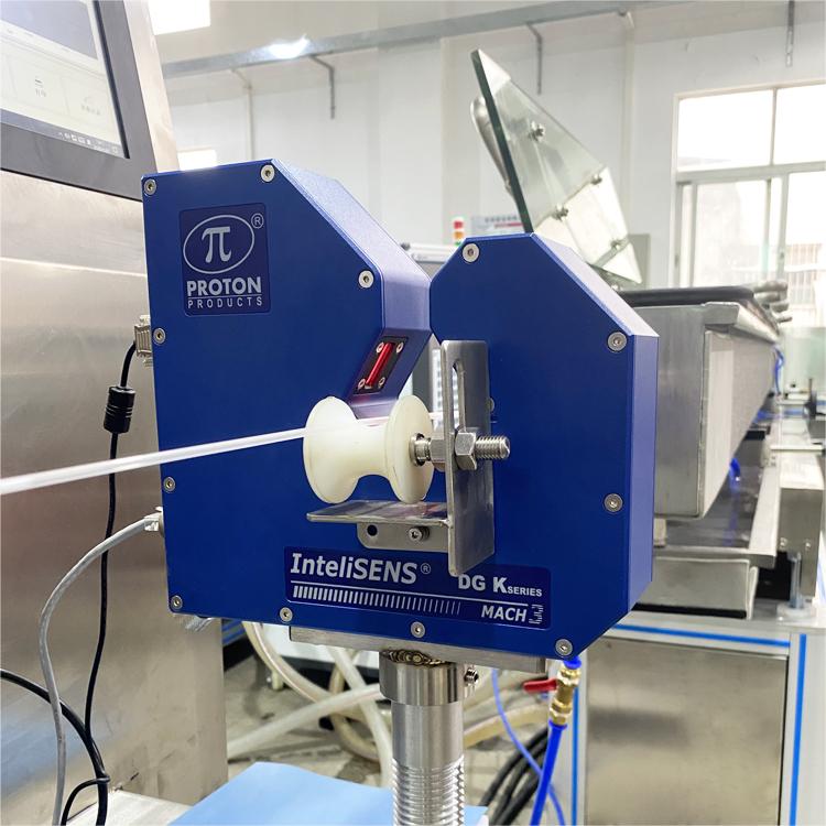 Transparent heat shrinkable tubing production equipment